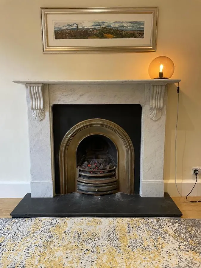 Fantastic Location 10 Mins To Princes Street- 15 To Royal Mile- Main Door-Patio Edinburgh United Kingdom