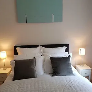 Spacious Modern Stockbridge/new Town Edinburgh